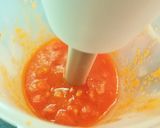 Foto del paso 8 de la receta: Huevos fritos con langostinos en sofrito casero