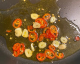 Foto del paso 2 de la receta: Espaguetis con ajo, aceite y guindilla