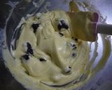 A picture of step 4 of Red Bean Paste Muffins with Pancake Mix.