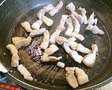 A picture of step 2 of Sweet & Savory Shiitake Mushroom, Green Pepper, and Pork Belly Stir-fry.