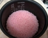 A picture of step 5 of Sakura Mochi.