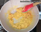 Foto langkah ke 10 dari resep Ayam Goreng Telur Asin.