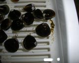 A picture of step 5 of Shijimi Clam Miso Soup.