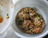 A picture of step 8 of Delicious Oysters with Chili Pepper Sauce in Under 5 Minutes.