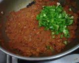 A picture of step 3 of Masala pav.