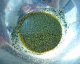 A picture of step 2 of Non-Oil Red Leaf Lettuce Sesame Salad.