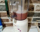 Foto langkah ke 2 dari resep Juice Anggur & Strawberry.