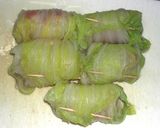 A picture of step 2 of Chinese Cabbage and Pork Belly Wraps Simmered in Soup.