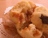 A picture of step 6 of Caramel & Chocolate Chunk Muffins.