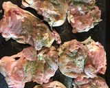 Csőben sült brokkoli, csirkecombbal recept fázis 2 fotója