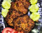 A picture of step 11 of Kachay Gosht ke Kabab.