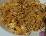 Foto langkah ke 4 dari resep INDOMIE GORENG BENERAN !.