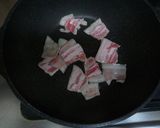 A picture of step 4 of Stir Fried Udon Noodles with Yuzu Pepper.