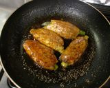 A picture of step 10 of Tsukune-style Chicken Patties with Asparagus.