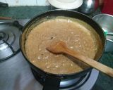 A picture of step 2 of Moong dal halwa.
