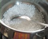 A picture of step 2 of Sabudana kheer.