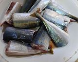 Foto langkah ke 1 dari resep Ikan Layang Bumbu Sarden.