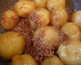 A picture of step 4 of Comforting Simmered New Potatoes.