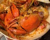 Foto langkah ke 3 dari resep Kepiting saus padang.