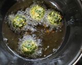 A picture of step 5 of Palak panner kofta.