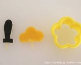 A picture of step 9 of Doll Festival Charaben Hina Doll Rice Balls.
