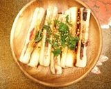 A picture of step 5 of Umeboshi Filled Chikuwa Topped with Shiso Leaves and Sesame Seeds.
