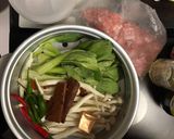 รูปขั้นตอนการทำที่ 1 ของ หม่าล่าผัดหมูสับ (อาหารจีน) ฉบับเด็กหอ🇨🇳