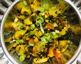 आलू हरे प्याज़ की सब्ज़ी(Aloo hare pyaj ki sabzi recipe in Hindi) रेसिपी चरण 4 फोटो