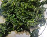 A picture of step 3 of Methi Matar Malai.