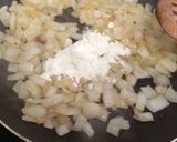 Foto del paso 3 de la receta: Solomillo en salsa de cebolla
