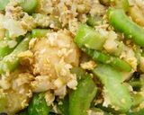 Gambar langkah 5 resipi Tumis Sayur Peria Dan Egg Tofu.