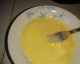 Foto del paso 2 de la receta: Revoltillo de huevo con leche y queso