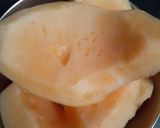 खरबूजे नारियल का गुड़ हलवा (Kharbooje nariyal ka gud halwa recipe in Hindi) रेसिपी चरण 1 फोटो