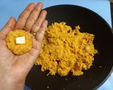 A picture of step 2 of Rice cheesy pakoda.