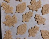 Foto del passaggio 5 della ricetta Biscotti foglie d'autunno al caffè