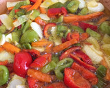 Foto del paso 3 de la receta: Arroz rojo vegetariano 🥕🍅
