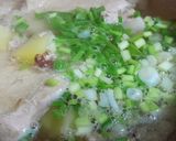 Hình bước làm 2 của món Canh khoai tây nấu thịt xay