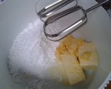 Foto langkah ke 6 dari resep Up Side Down Pineapple Cake.