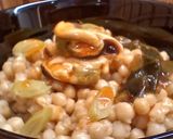 Foto del paso 4 de la receta Cuscús Perlado al Aceite de Bonito con Notas Umami de Salsa Perrins, Wakame y Mejillones