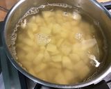 Une image de l'étape 3 de Purée de pommes de terre à la crème et parmesan.