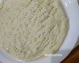 A picture of step 2 of Veg-cheesy Pizza.