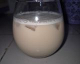 Foto langkah ke 5 dari resep Es Teh Creamer Kental Manis Kocok.