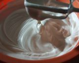 Foto langkah ke 3 dari resep Marmer cake putih telur.
