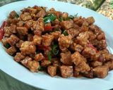 Foto langkah ke 5 dari resep Orek Tempe Daun Jeruk.