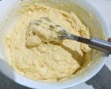 Foto langkah ke 3 dari resep Cheese Yogurt Muffin.