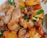 Hình bước làm 3 của món Thịt đùi heo xào khóm