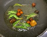 A picture of step 12 of Pakoray ki curry.
