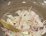 A picture of step 2 of One Pot Makhana Vegetable Pulao.