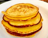 Foto langkah ke 3 dari resep Pancake dan waffle simpel dan enak.