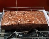 Foto langkah ke 7 dari resep Chocfee brownies. Choco Coffee Brownies.